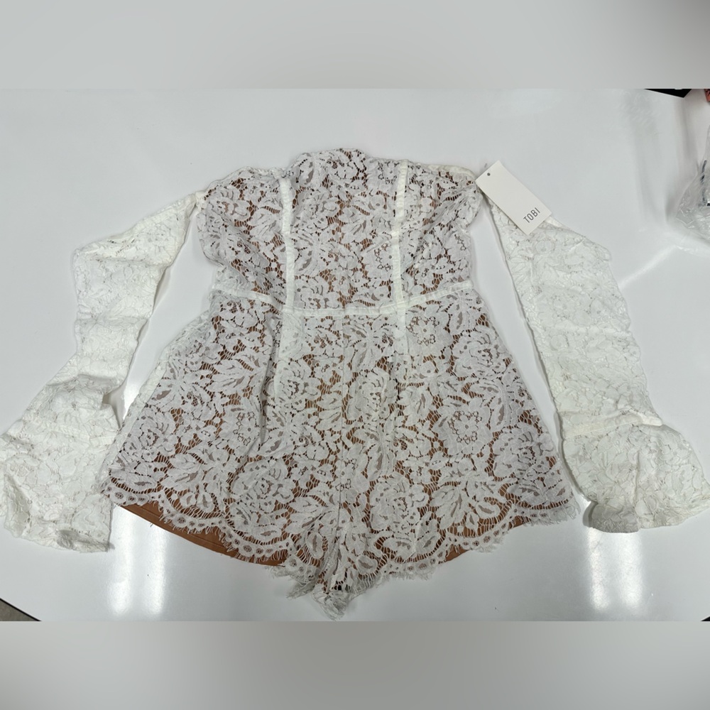 Lace romper
